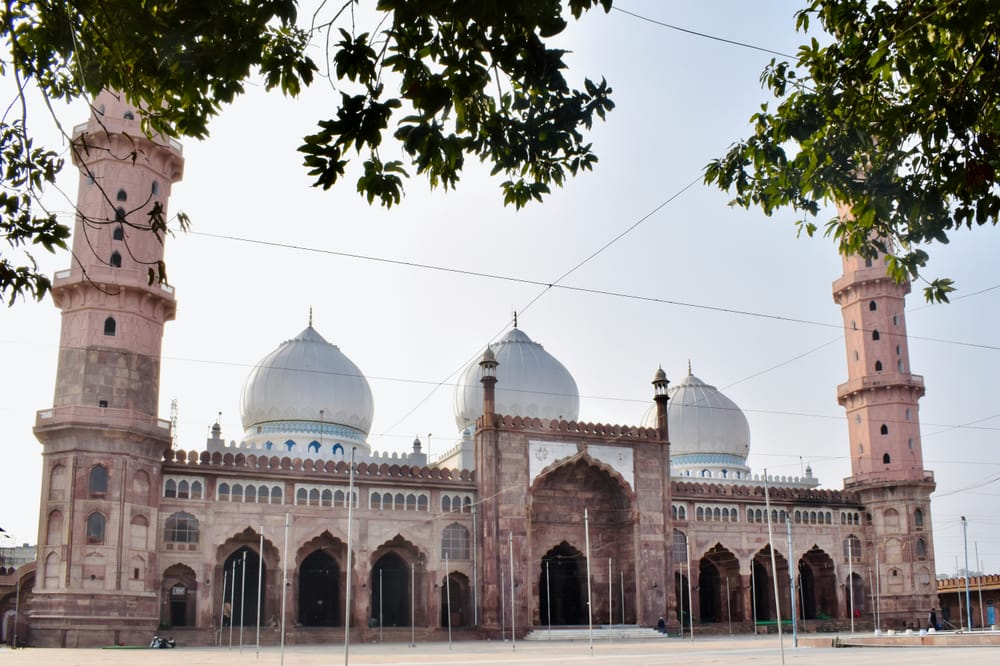 What is an Hourly Hotel and Why Does It Make Sense in Bhopal?