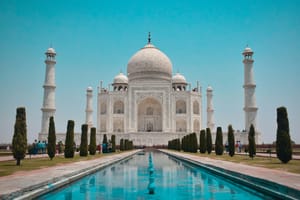 Agra in a Few Hours? There's a Hotel for That