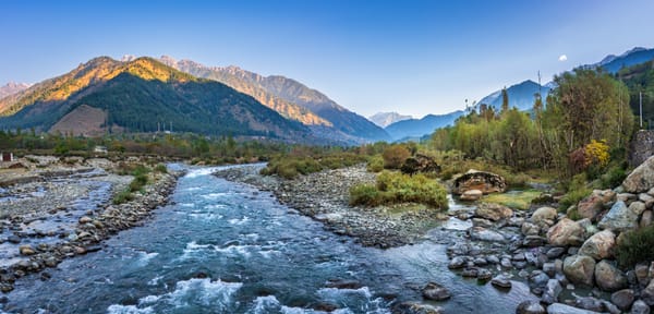 Jammu & Kashmir, The Paradise on Earth